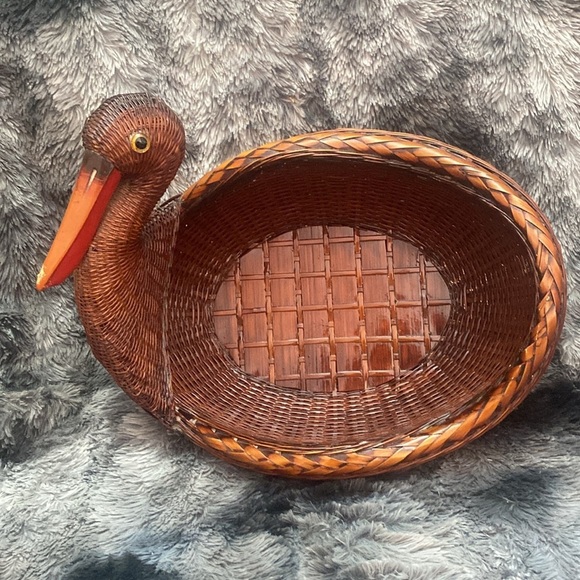 Brown Wicker Duck Basket - Picture 12 of 16